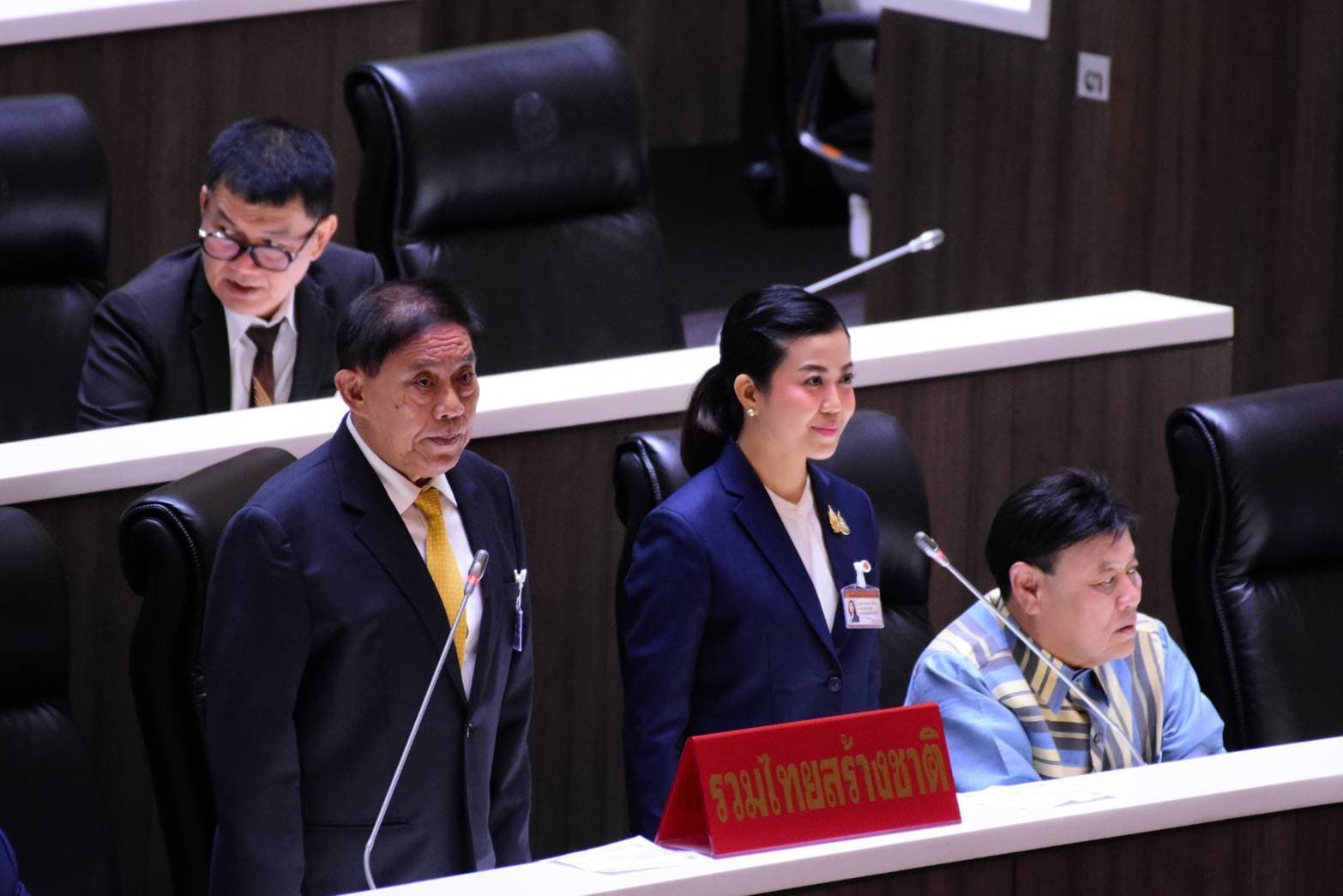 พล.ต.อ.อัศวิน ขวัญเมือง , ทิพานัน ศิริชนะ สส.บัญชีรายชื่อ พรรครวมไทยสร้างชาติ