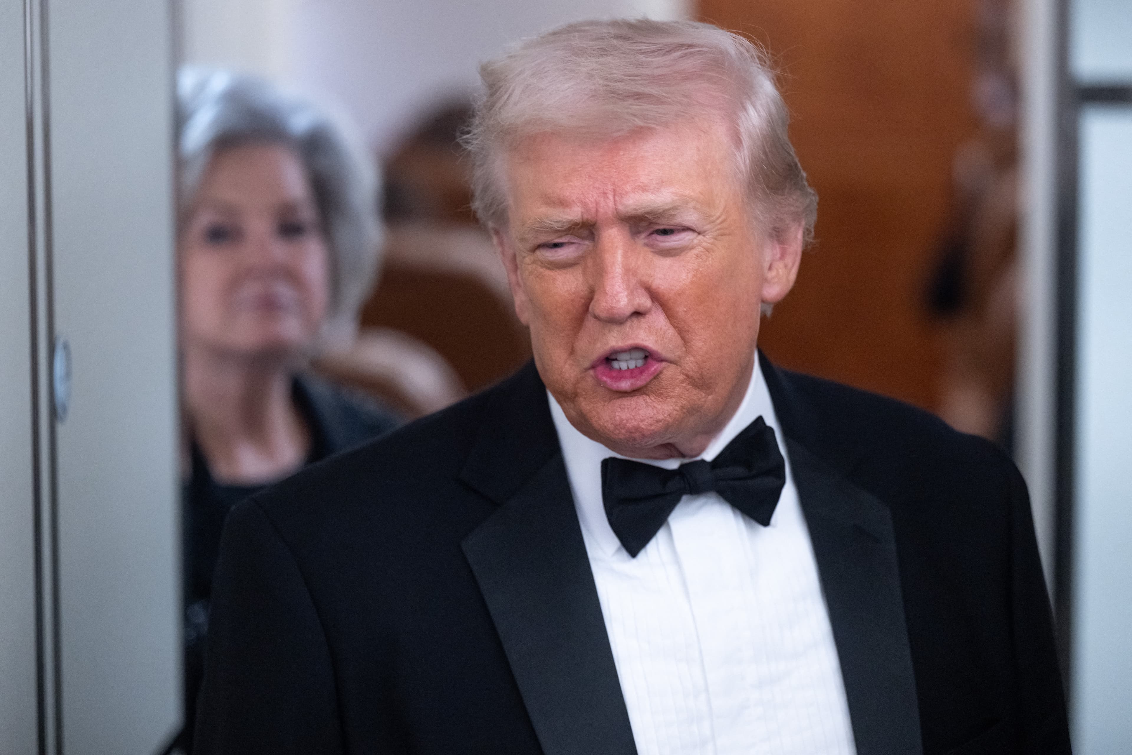 ทรัมป์เผยเจรจาข้อตกลงกับผู้นำระดับสูงคิวบาหลังขู่คว่ำบาตรน้ำมัน