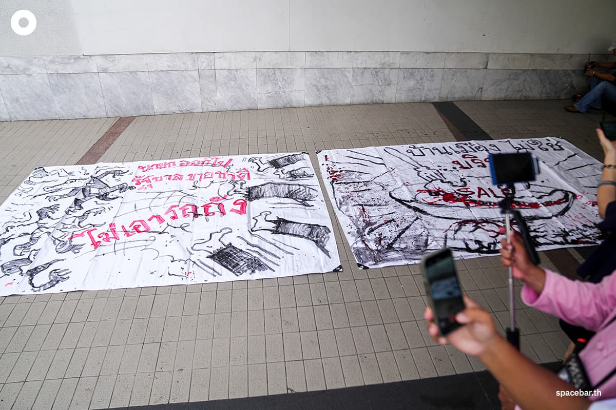 Artist-team-issues-3-demands-Paethongtarn-resigns-No coup-SPACEBAR-Photo09.jpg