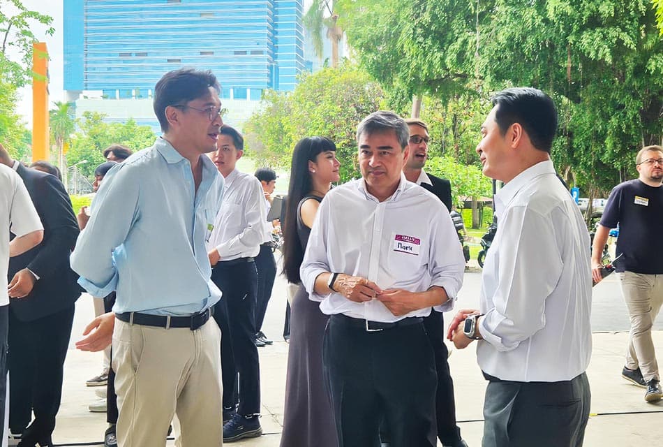 จับตาว่าที่ 'ผู้สมัคร ผู้ว่าฯ กทม.' ร่วมงาน 'ปชป.' 2 ตัวเต็ง 'อนุชา'- 'ดร.พิเชษฐ์'