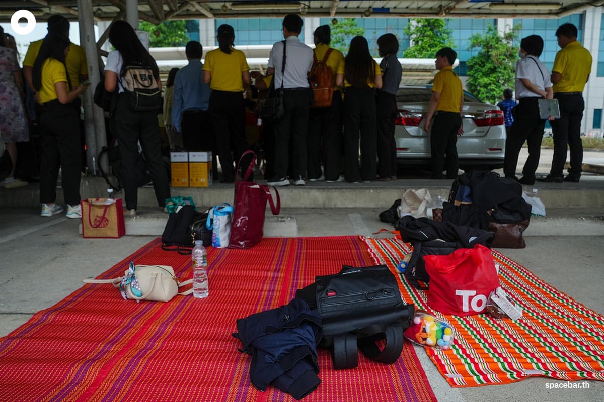 Chaengwattana_Government_Center_People_evacuate_SPACEBAR_Photo04_323d8062af.jpg