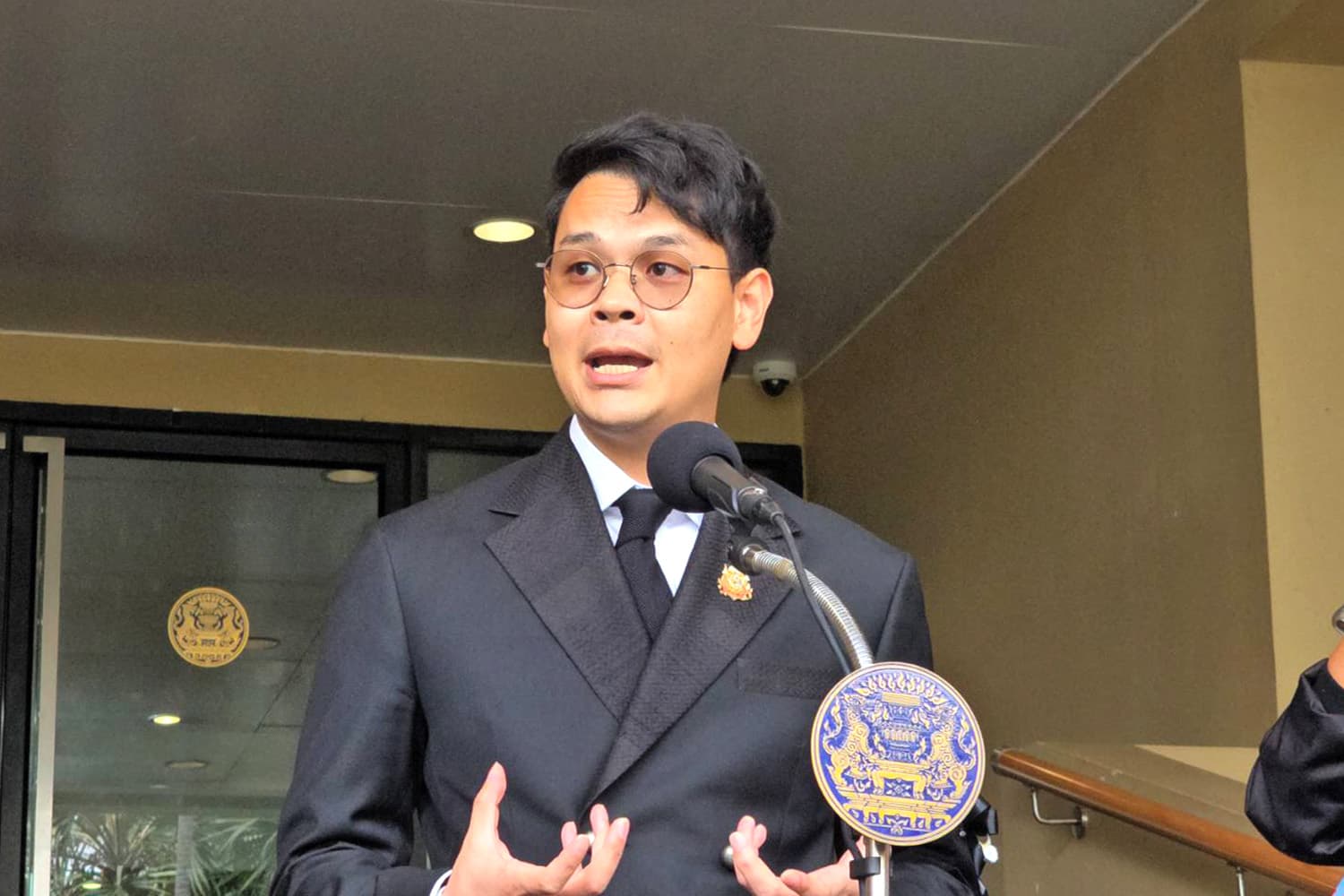 ไม่ได้กลัวฝ่ายค้านซักฟอก ‘ไชยชนก’ ชี้ ‘นายกฯ’ ส่งสัญญาณ ‘ยุบฯ’ ไม่ใช่คำขู่