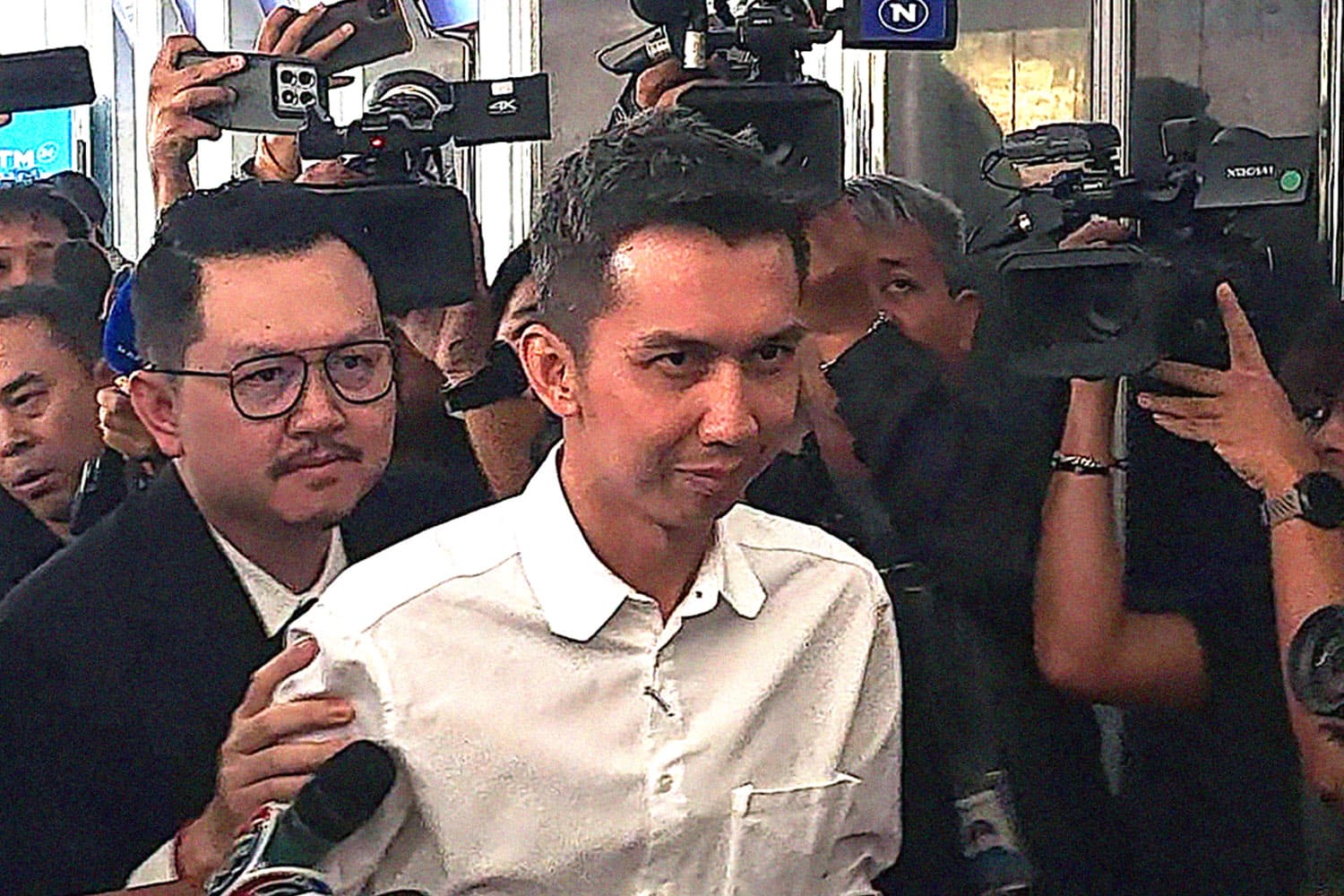 ศาลให้ประกันตัว ‘สส.ชนนพัฒฐ์’ คดี ‘เว็บพนัน-ฟอกเงิน’ ใช้หลักทรัพย์ 1 ล้าน