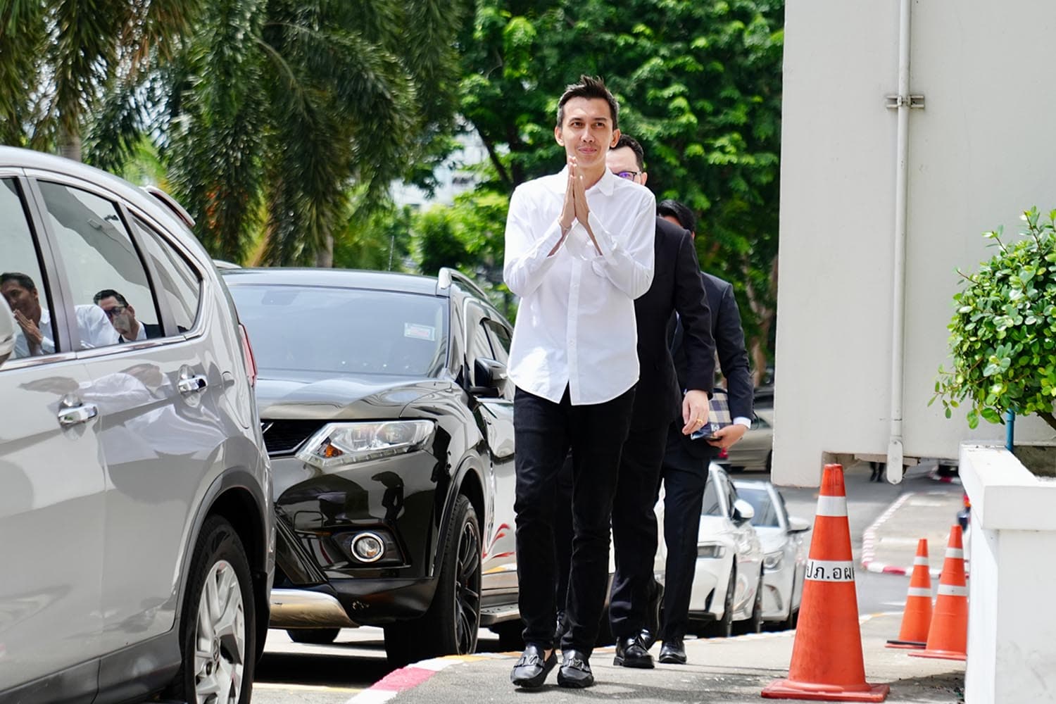 Photo Story : ‘ชนนพัฒน์’ปฏิเสธทุกข้อ  หลัง DSI หอบหลักฐานฟ้องปม ‘เว็บพนัน’