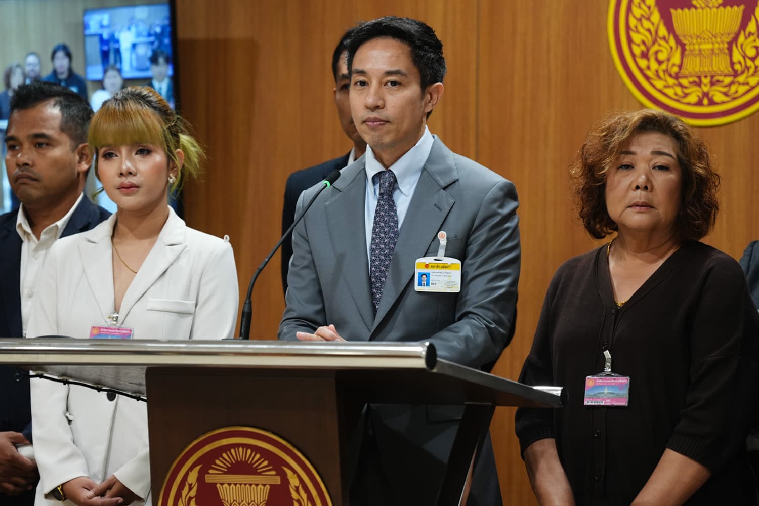 ‘กมธ.พัฒนาการเมืองฯ สว.’ แนะ ถอยคนละก้าว หลังเป็นตัวกลาง ‘กกต.-ปชช.’ ไกล่เกลี่ยถอนฟ้อง