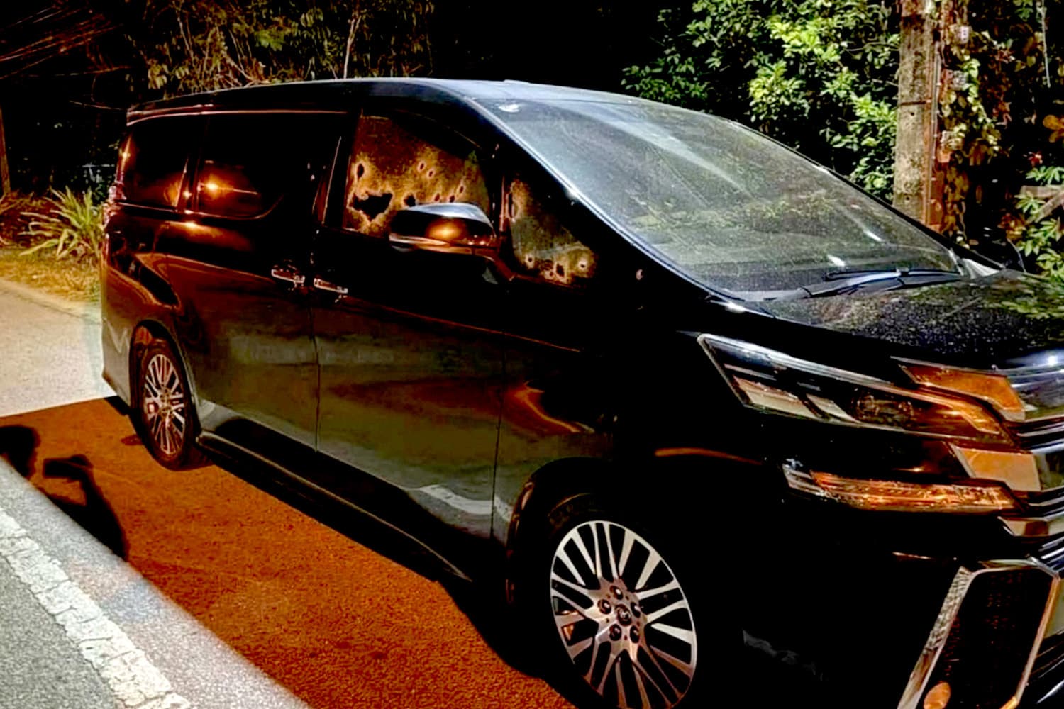 ‘ประชาชาติ’ แฉใช้รถ กอ.รมน. ยิงถล่มรถ ‘สส.กมลศักดิ์’ ชี้ดู ‘ผู้จ้างวาน-เหตุจูงใจ’