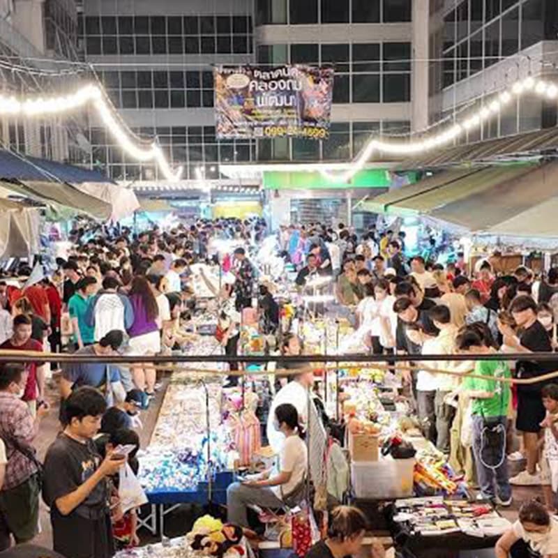 Memories-of-KhlongThom-night-market-SPACEBAR-Photo04.jpg