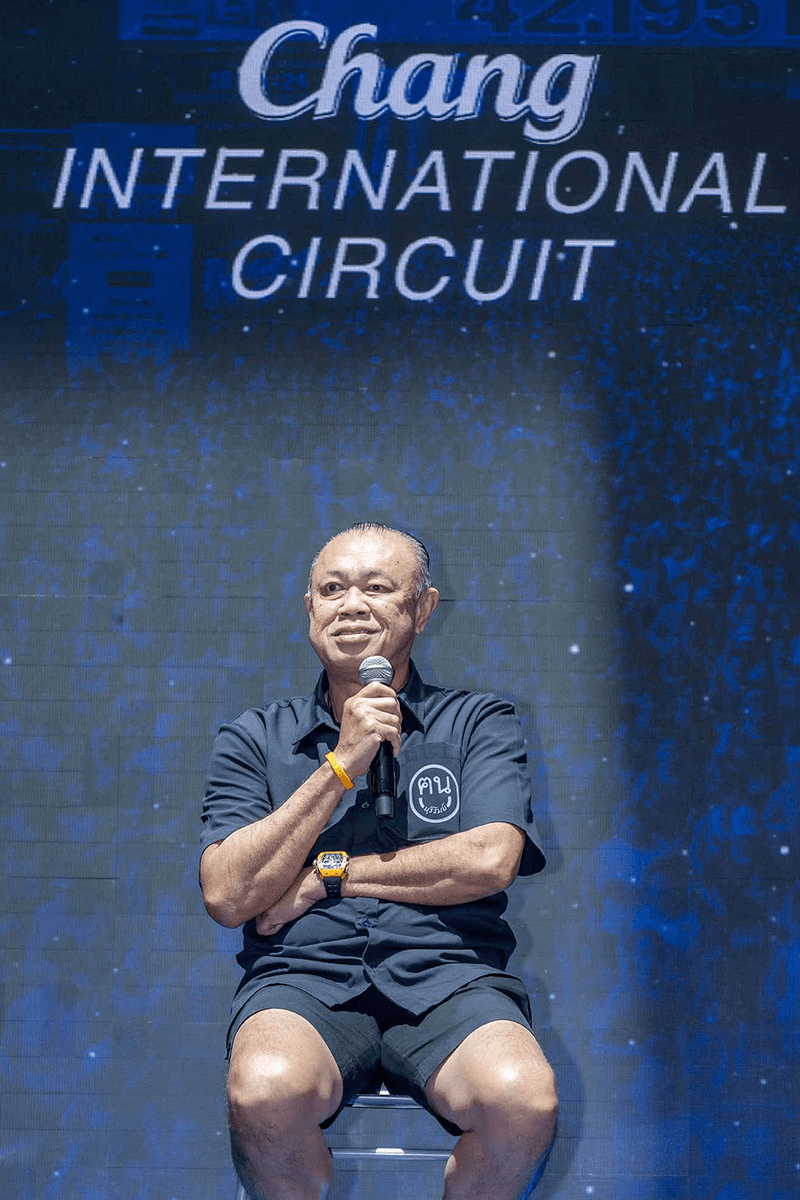 Newin-with-Buriram-Marathon-SPACEBAR-Photo-V01.png