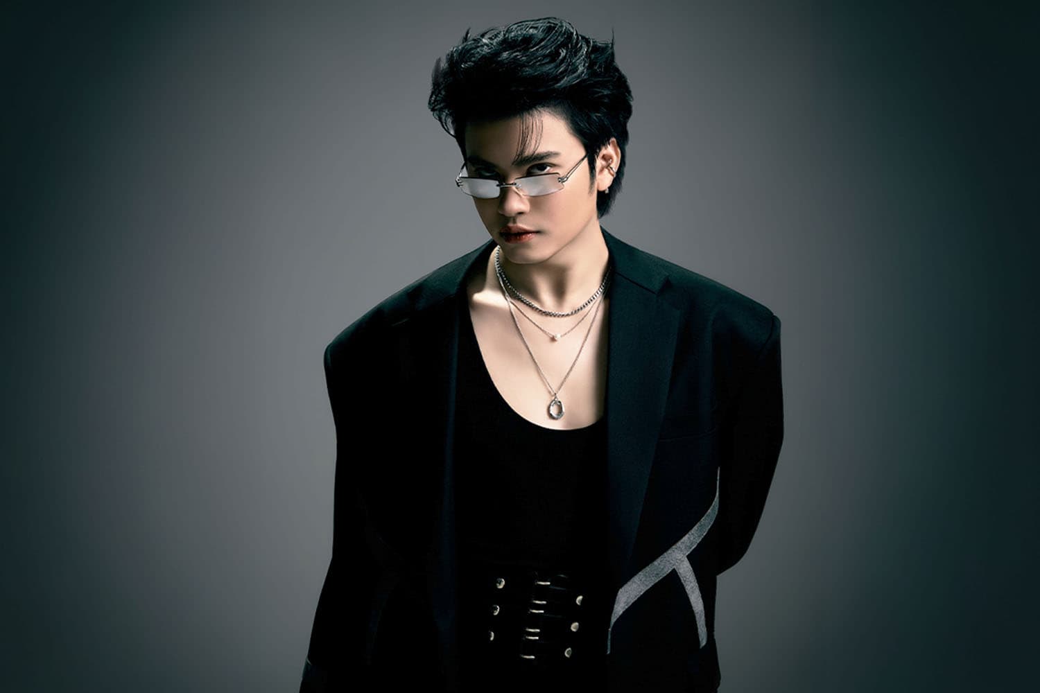 NONT TANONT เปิดอัลบั้มเต็ม ‘MONO/SPECTRUM’ แทนคำขอบคุณตลอด 14 ปี