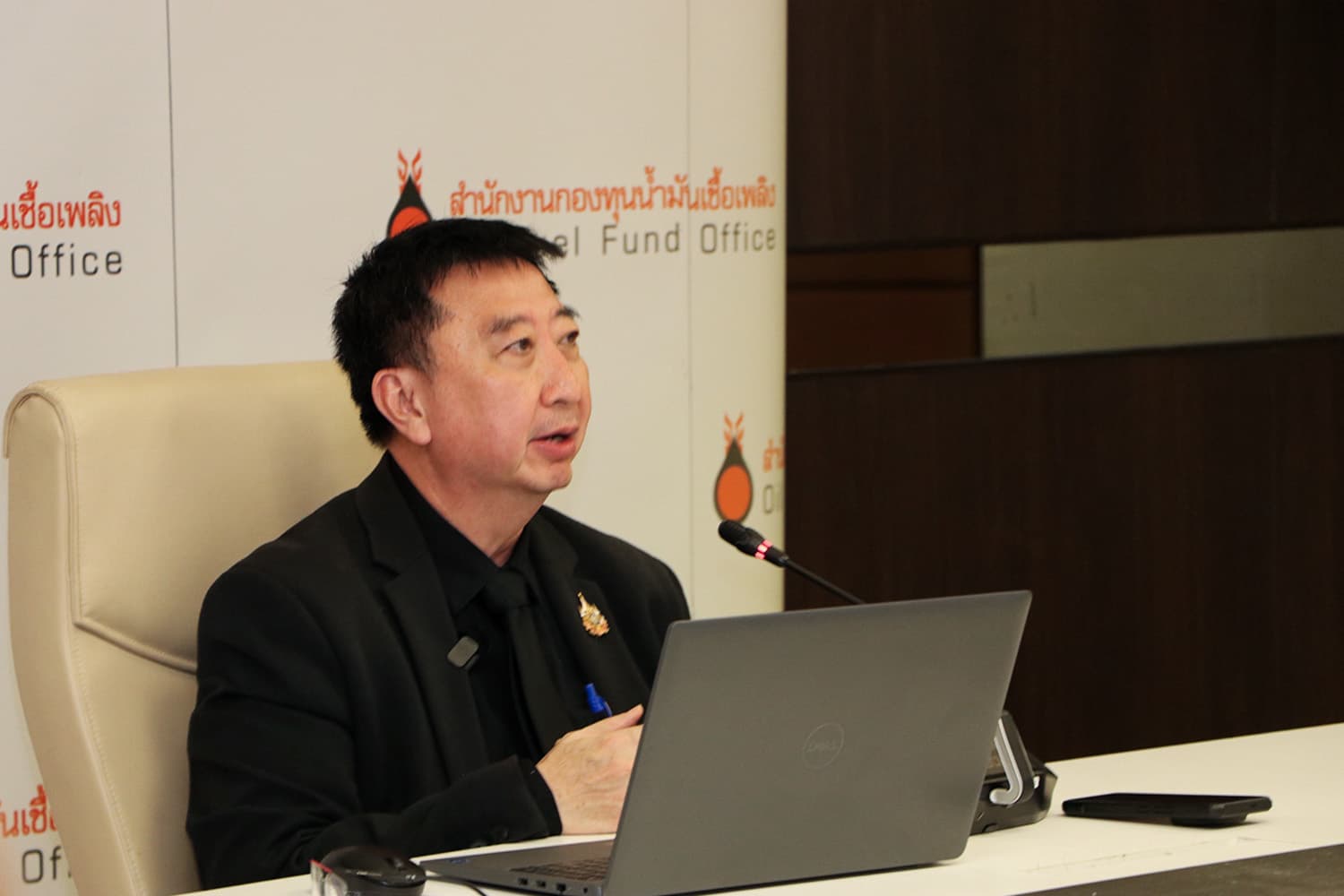 กองทุนน้ำมันฟื้นหลังติดลบหนัก มั่นใจเคลียร์หนี้หมดปี 72