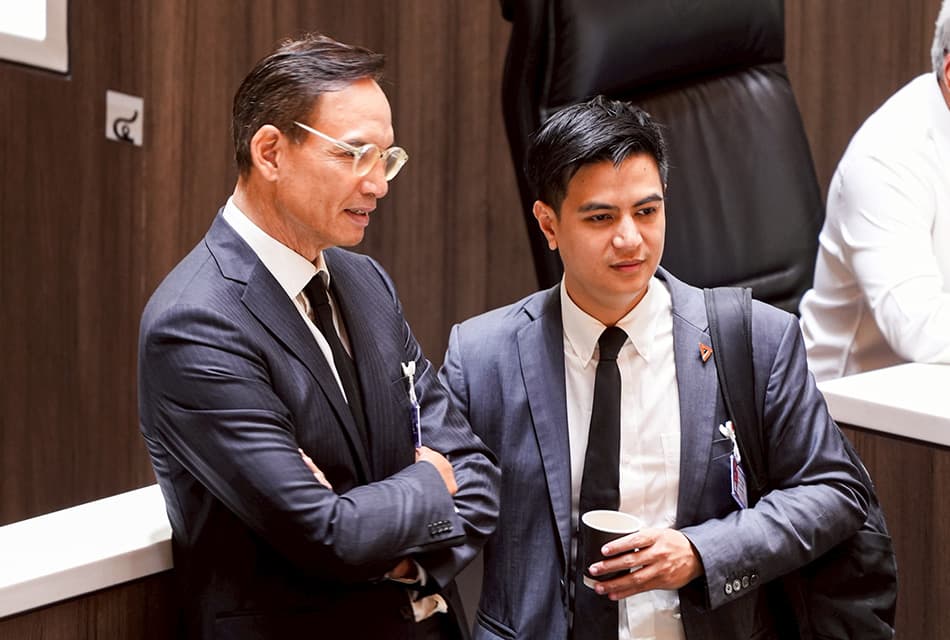 Photo Story ถกแถลงนโยบายรัฐบาล ต่อเนื่องวันที่ 2