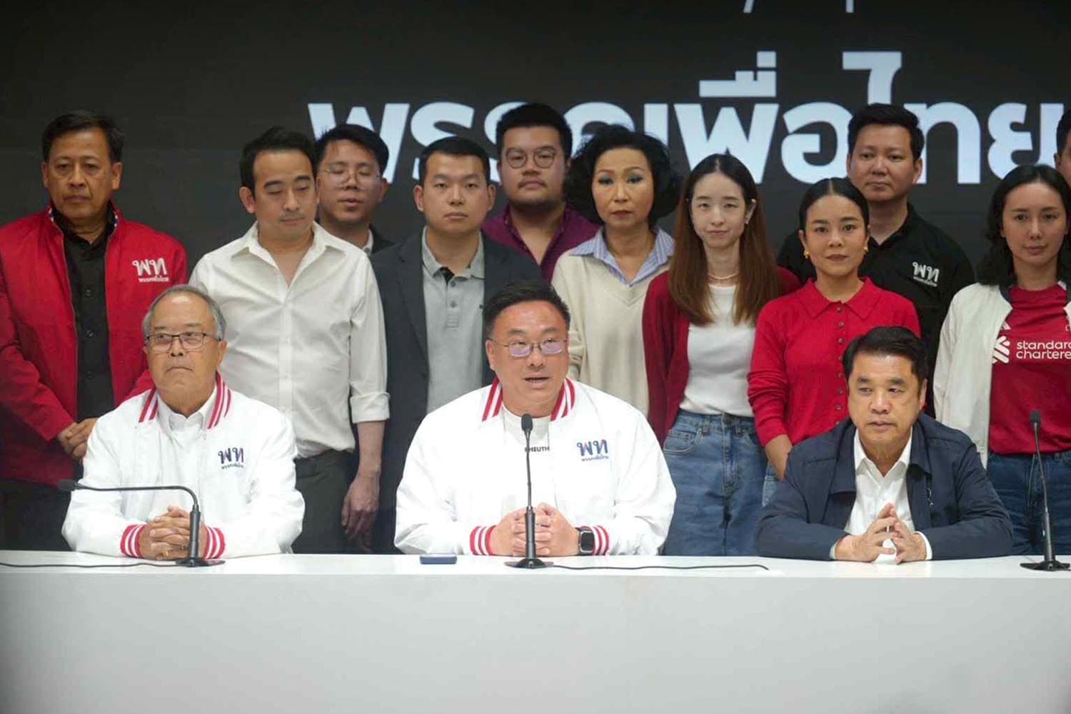 ‘เพื่อไทย’ ไปได้หมด ‘รัฐบาล-ฝ่ายค้าน’ เตรียม ‘ถอดบทเรียน’ หลังพ่าย ‘เลือกตั้ง’