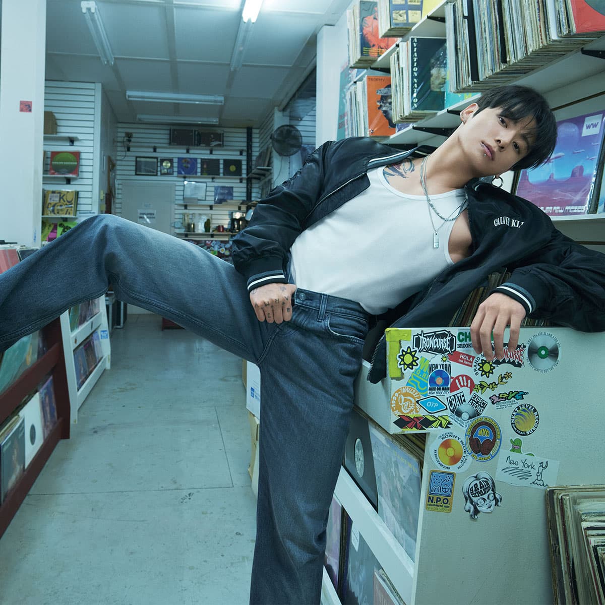 Photo-Story-Jung-Kook-Calvin-Klein-SPACEBAR-Photo_SQ01.jpg