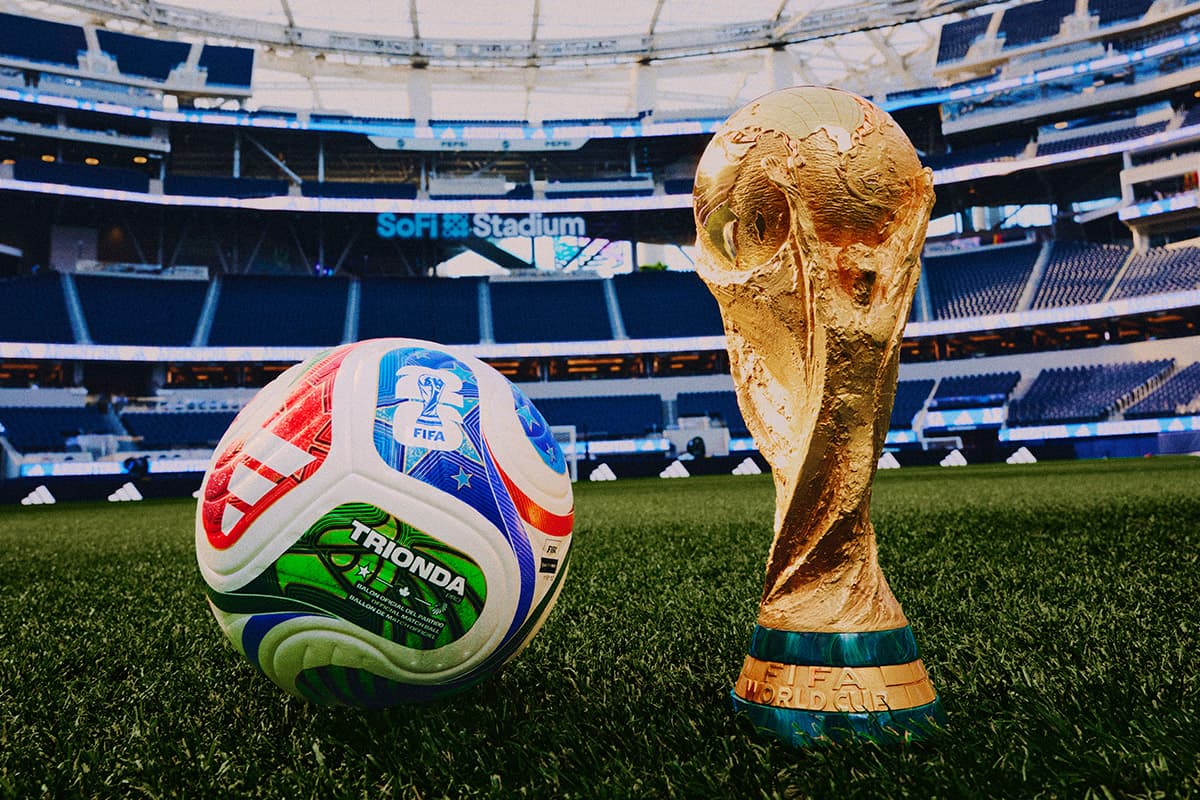 Photo-story-Adidas-TRIONDA-2026-World-Cup-Matchball-SPACEBAR-Photo_SQ07.jpg