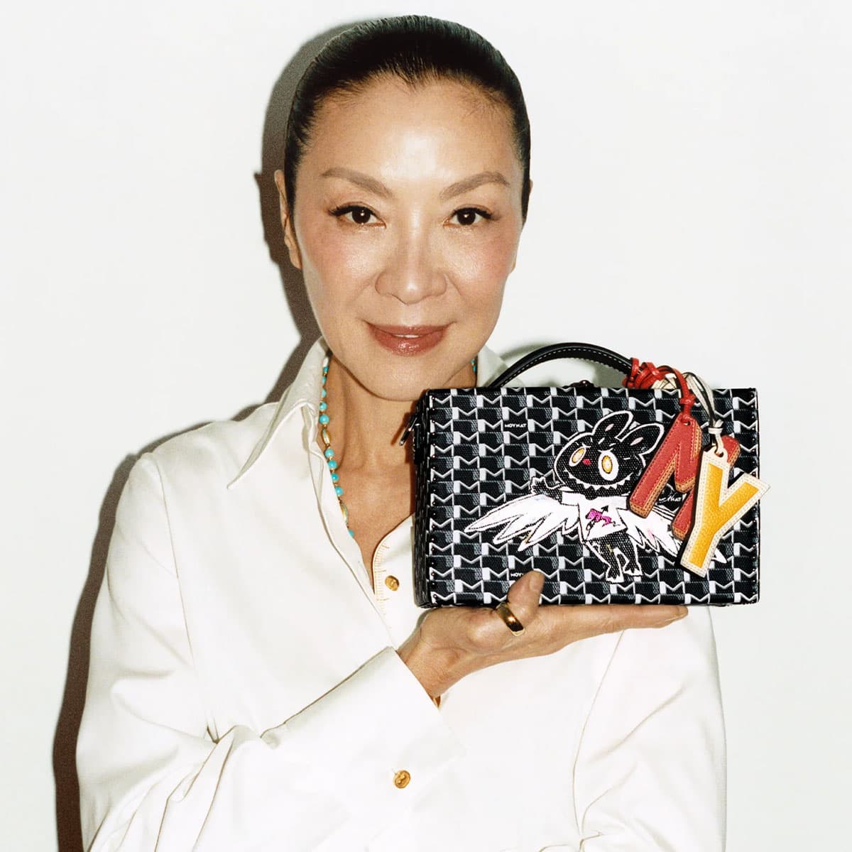 Photo-story-Moynat-x-Labubu Photo-story-Moynat-x-Labubu-SPACEBAR-Photo_SQ03.jpg
