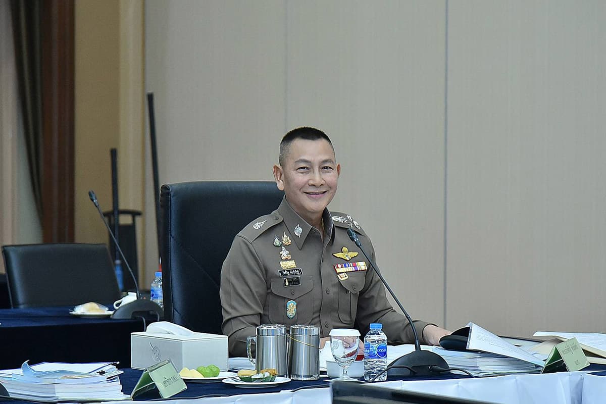 Phumtham-postpones-police-appointments-SPACEBAR-Photo03.jpg