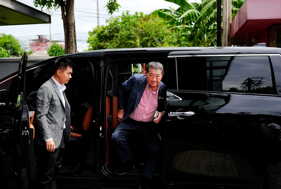 Photo Story : ‘ปชน. - พท.’ เจรจาขอเสียงโหวต 'ชัยเกษม'