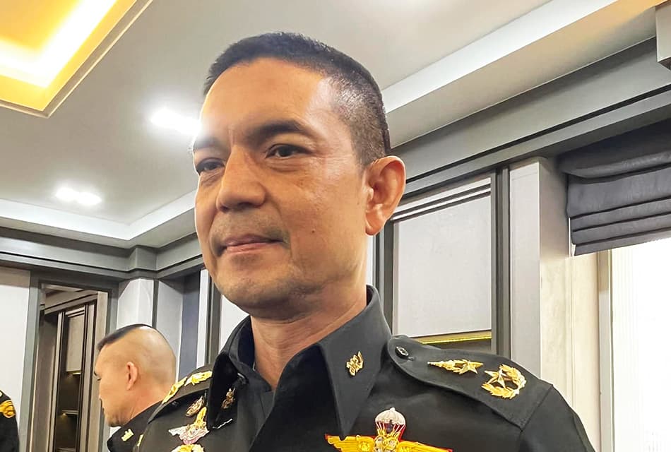 ทบ. มอง ‘กัมพูชา’ ยังไม่มีท่าทีคุกคาม ชี้หลังเผาป่า พื้นที่โล่ง เริ่มสำรวจรั้วลวดหนาม