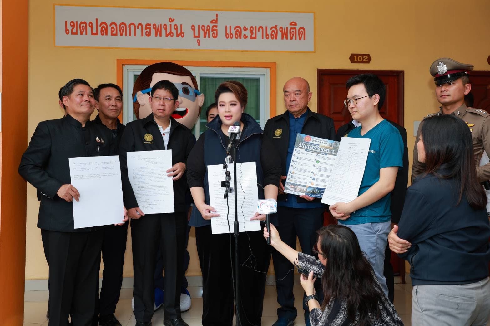 ศุภมาส นำทีม สคบ.  บุกอุดรธานี ตรวจอะพาร์ตเมนต์เอาเปรียบ ย้ำค่าน้ำค่าไฟต้องเก็บตามจริง คืนเงินประกันใน 7 วัน