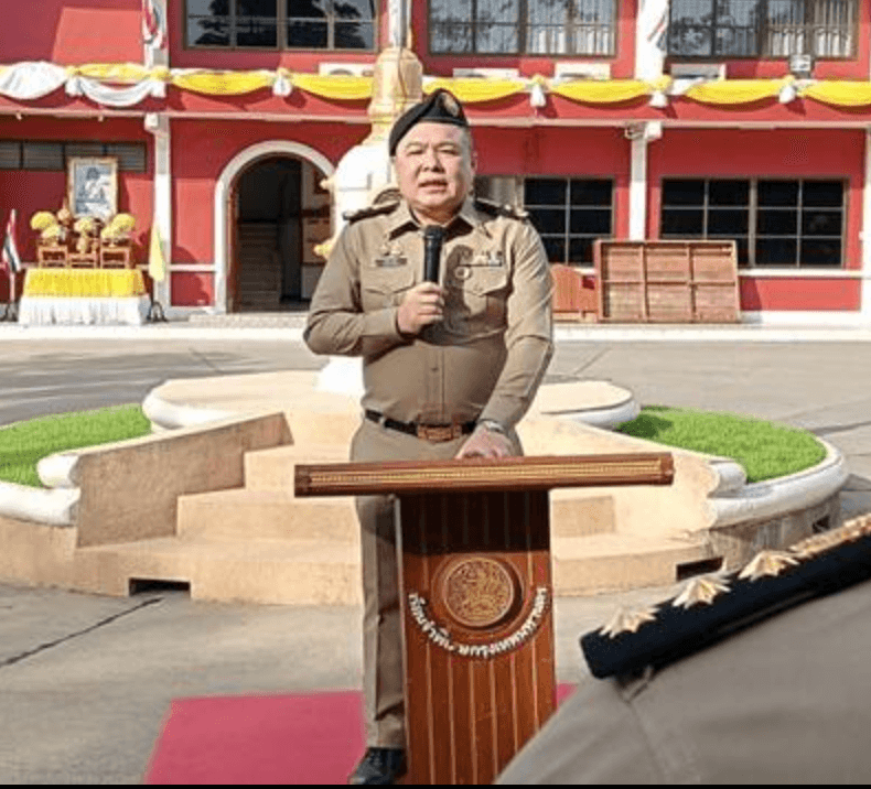 มานพ ชมชื่น ผู้บัญชาการเรือนจำพิเศษกรุงเทพมหานคร พยานปากเอก ที่ศาลให้มาฟังคำตัดสินด้วย