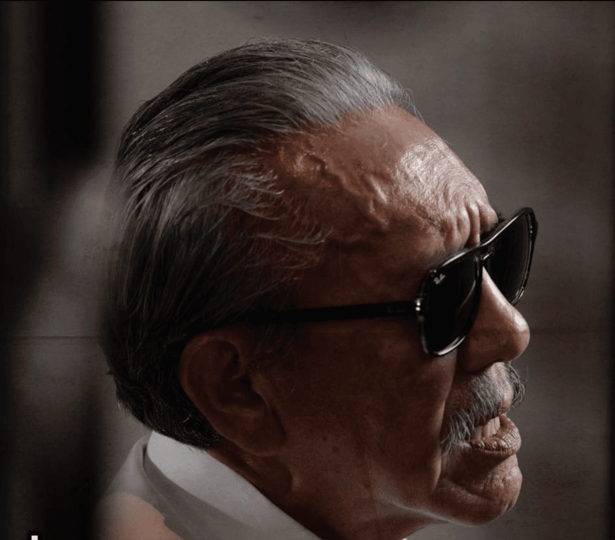 ชูวิทย์ กมลวิศิษฎ์ ปะทะกับพรรคส้มมาต่อเนื่อง  และเป้าหมายสำคัญคือ ธนาธร จึงรุ่งเรืองกืจ ที่เขาระบุว่าเป็นปัญหาใหญ่ของพรรค