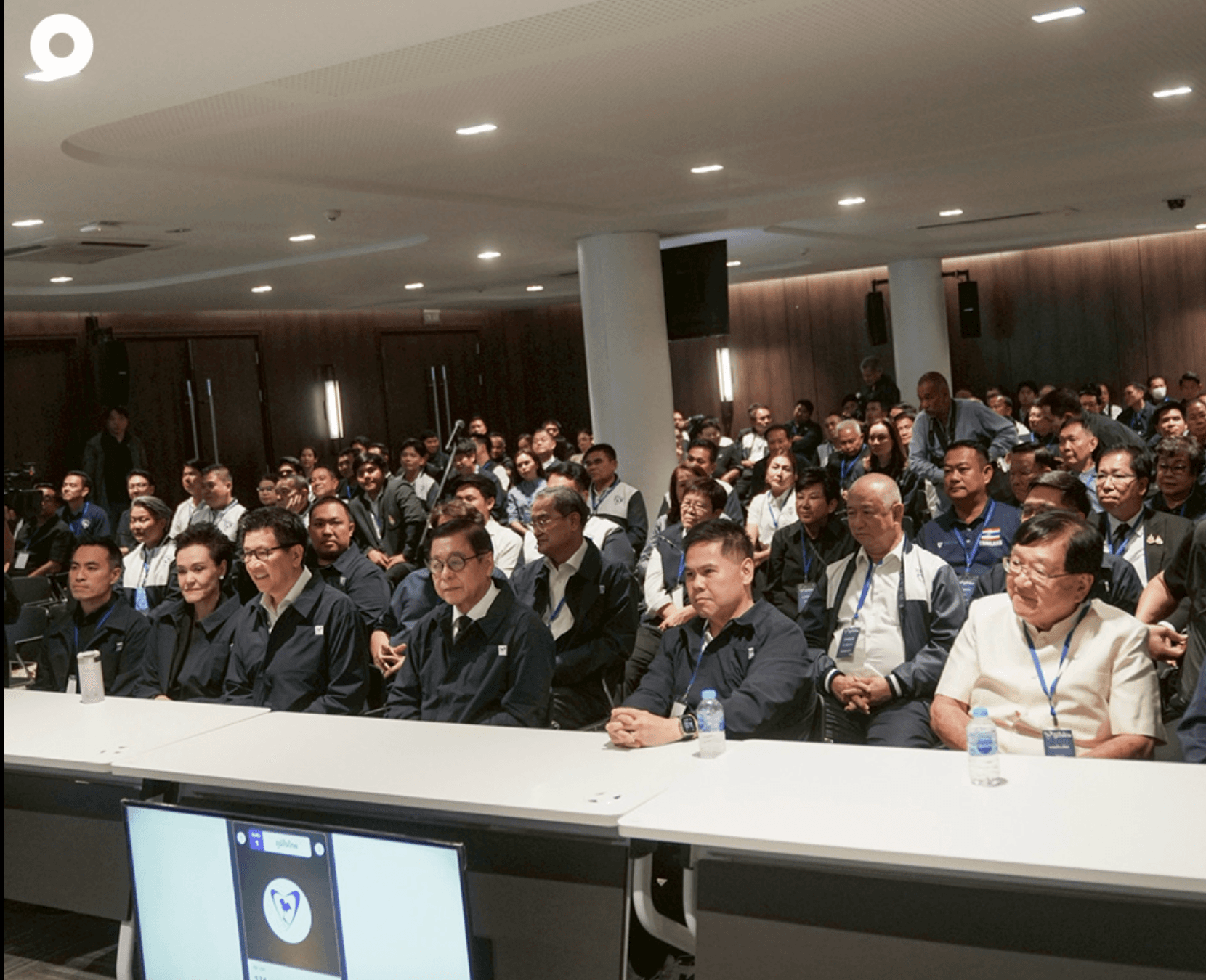 ว่าที่ สส.ของภูมิใจไทย เข้าพรรคอย่างเป็นทางการหลังการเลือกตั้ง พร้อมฟังประกาศจากหัวหน้าพรรค  ไม่มีมุ้งในภูมิใจไทย 