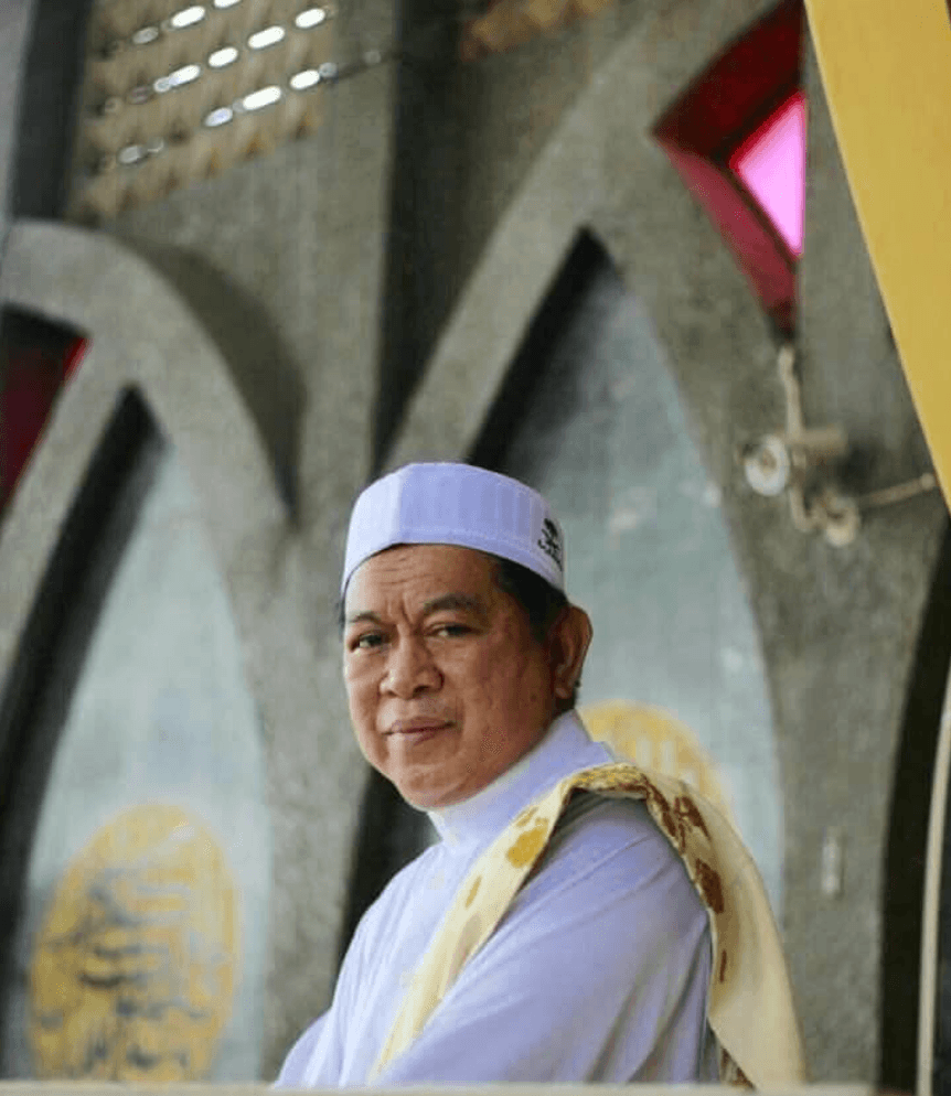 สามาถ มะลูลีม  คนเก่าประชาธิปัตย์กลับบ้านเดืมอีกครั้ง  เพื่อเตรียมการเลือกตั้งท้องถิ่น และยาวไปถึงผู้ว่า กทม. หากประชาธิปัตย์ไม่ถอดใจไปก่อน