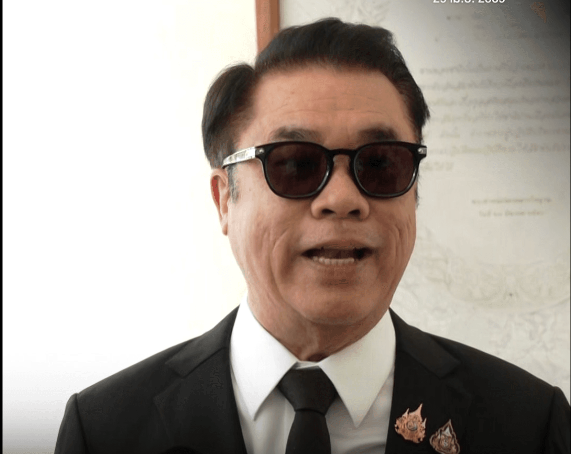 สุริยะ จึงรุ่งเรืองกิจนั่งเก้าอีั้รัฐมนตรีว่าการเกษตรฯได้ไม่นาน ก็มีเรื่องโยกย้ายข้าราชการ จนคนที่ถูกย้ายขอลาออก พร้อมกับเปิดโปงสาเหตุการย้าย ทำเอาร้อนไปทั้งกระทรวง