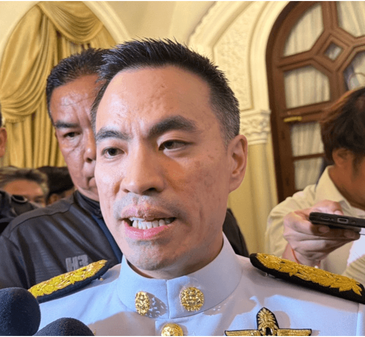 ฉายา ‘ขิง สุดซอย’ ของรัฐมนตรีพลังงงานเอกนัฏ พร้อมพันธุ์ ถูกเรียกขานใหม่เป็น ‘ขิง คาซอย’  หลังแก้ปัญหาเรื่องน้ำมันด้วยการบีบให้ลดค่าการกลั่น แล้วก็หายเงียบไป