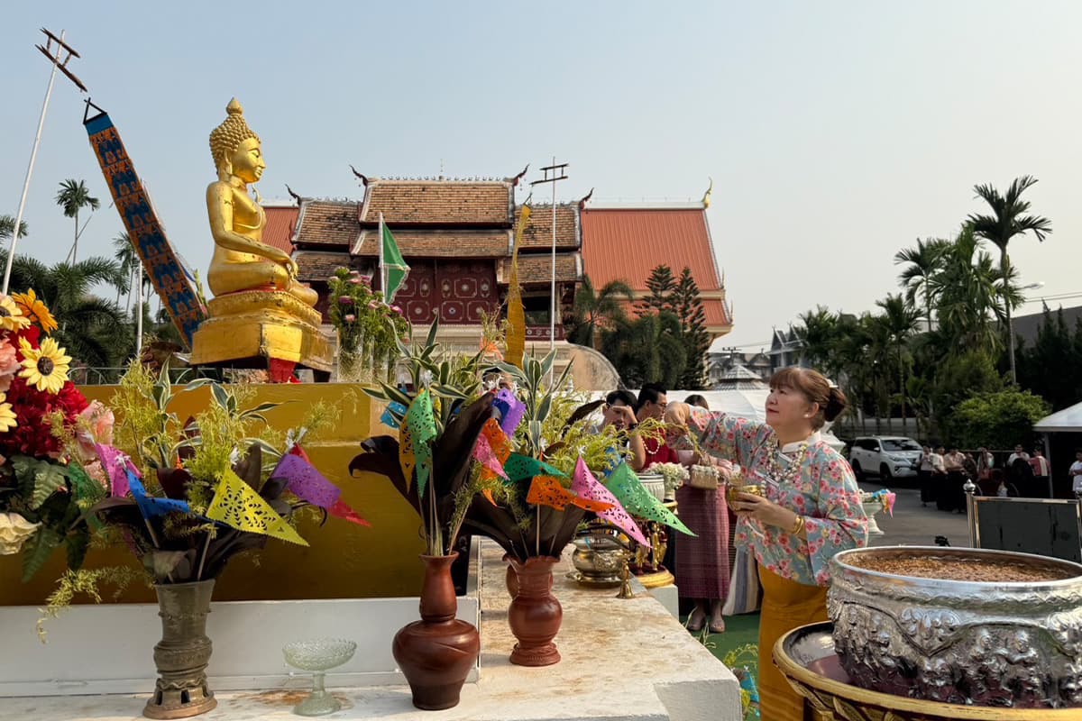 Songkran_Chiang_Mai_New_Year_Festival_SPACEBAR_Photo01_34ad2ec27a.jpg