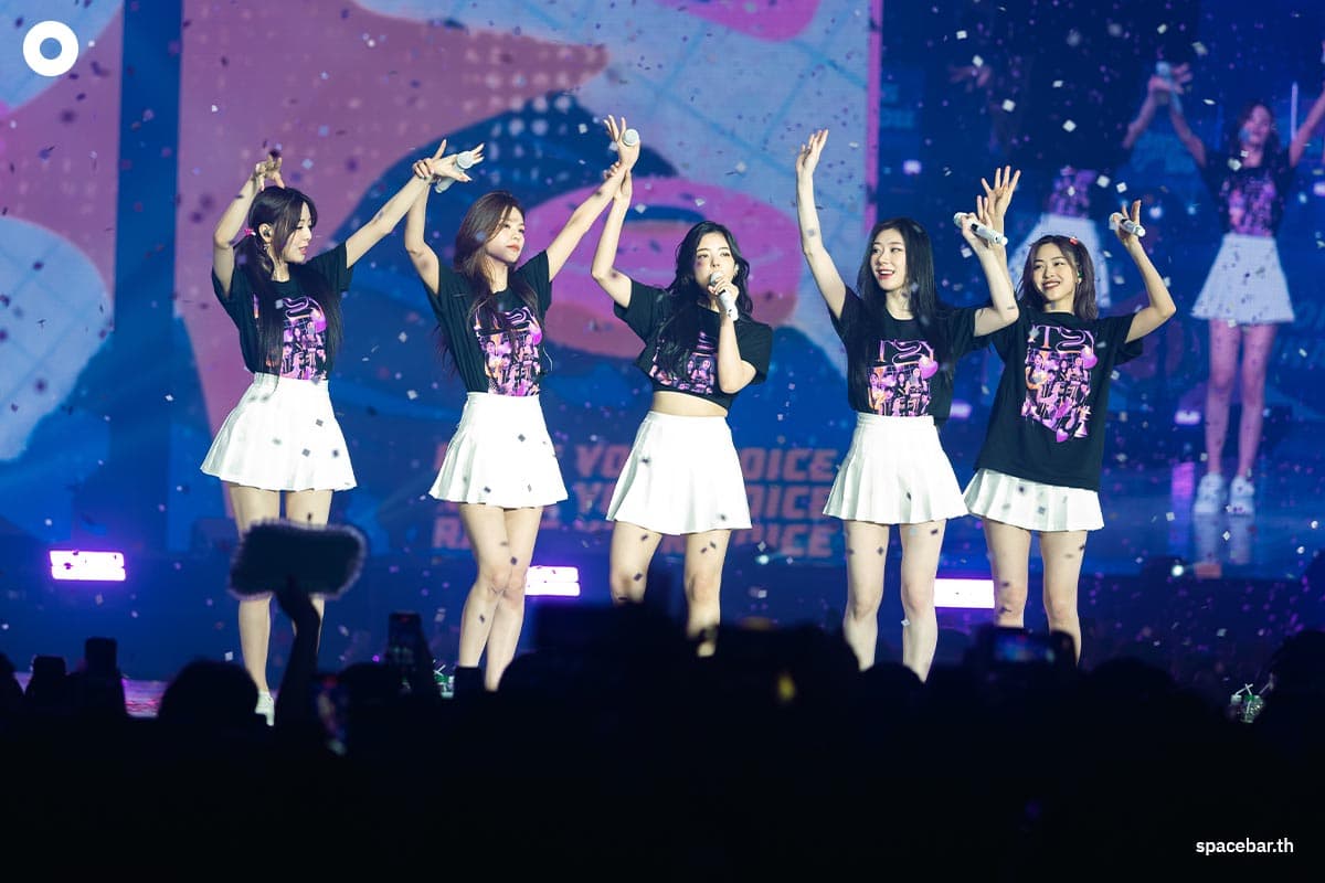 THINK_THING_ITZY_First_World_Tour_SPACEBAR_Photo04_86efdef8eb.jpeg