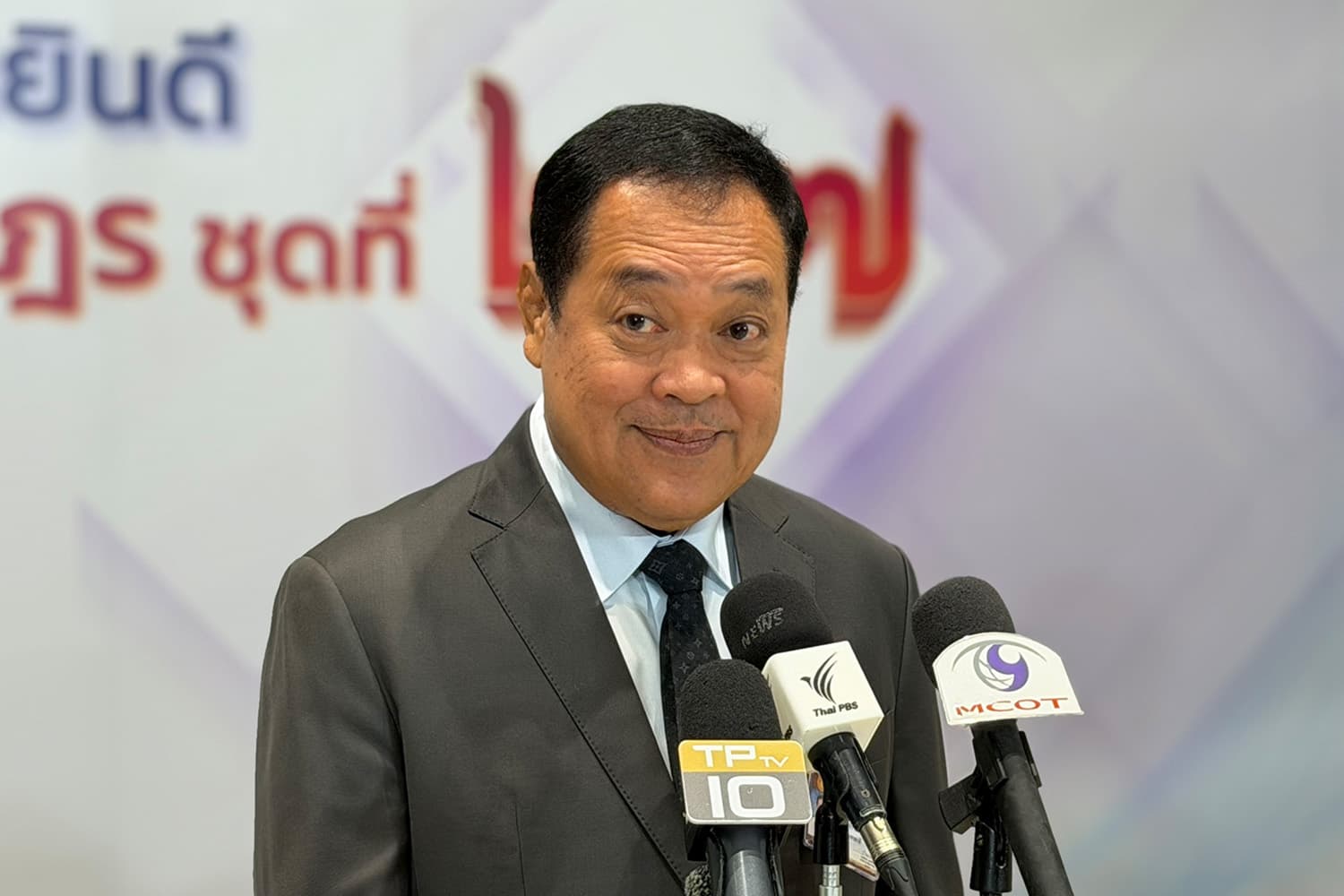 ‘ทวี’ เผย ‘ประชาชาติ’ ไม่ขัดข้องหาก ‘ภูมิใจไทย’ เชิญเข้าร่วมรัฐบาล แต่ต้องยึดมติพรรค