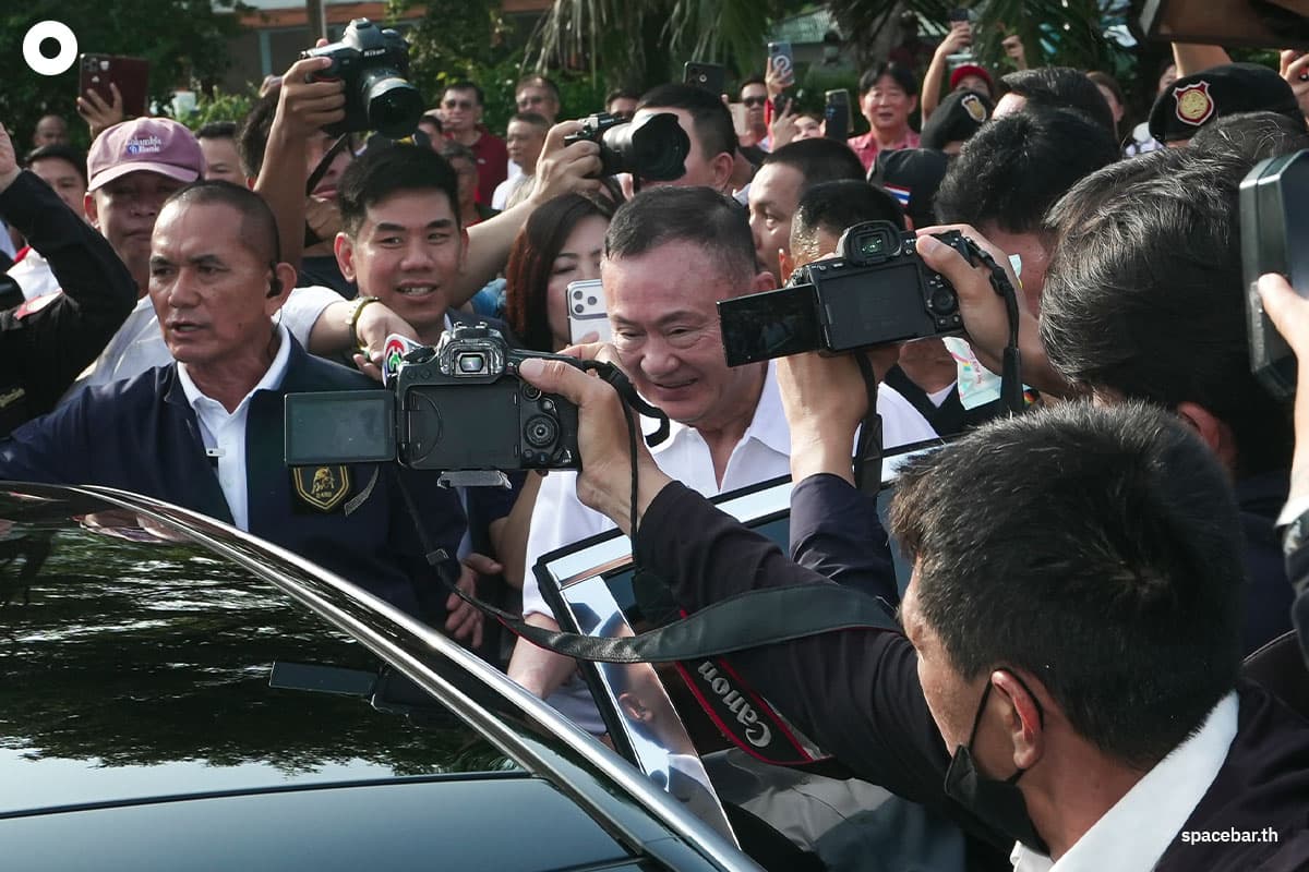Thaksin-11May26-SPACEBAR-Photo04.jpg
