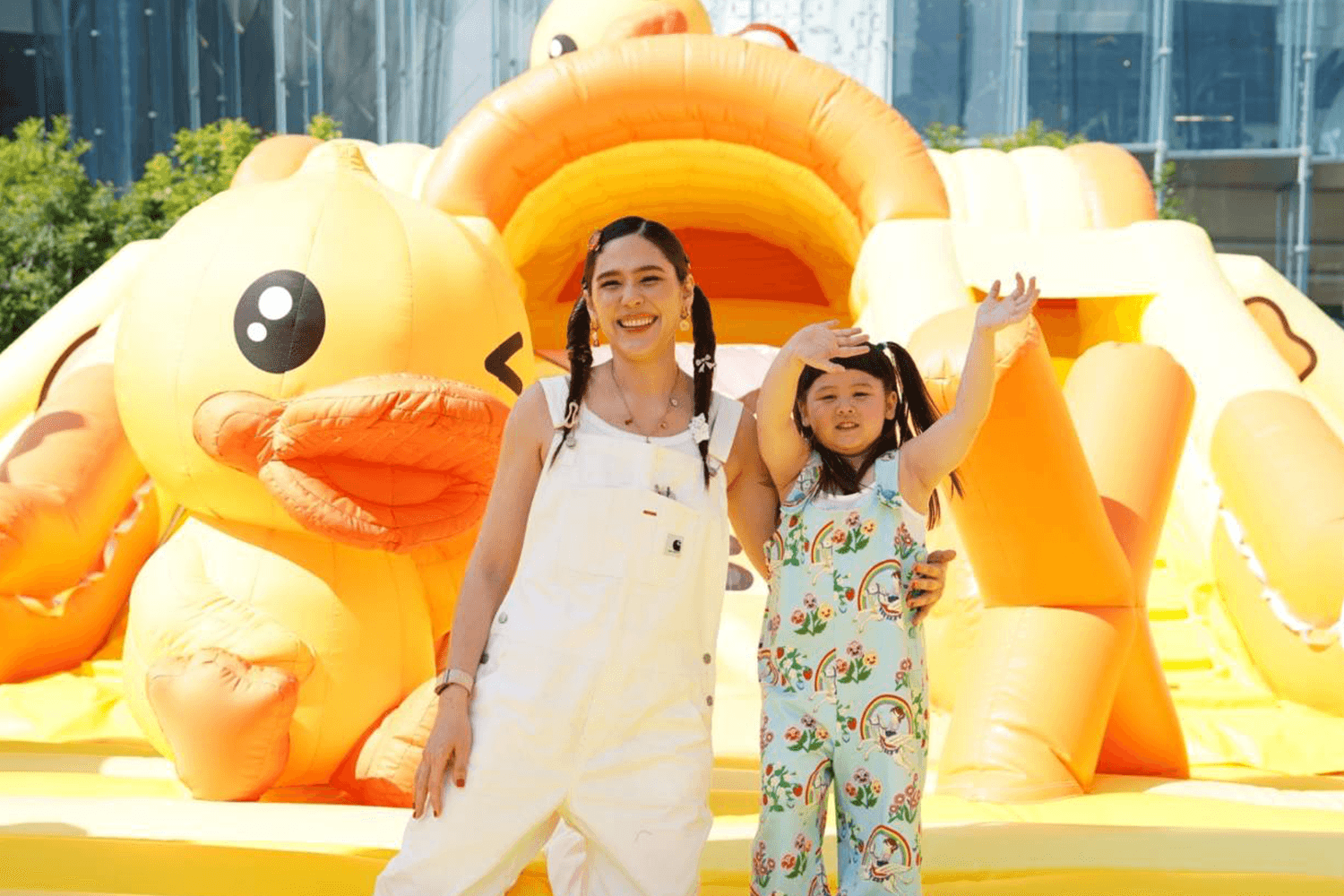 PhotoStory-“น้องเกล” ควง “แม่ชม” ฉลองวันเด็กกับ “The Iconic Children’s Playground 2026: Funtastic Playland” ที่ไอคอนสยาม