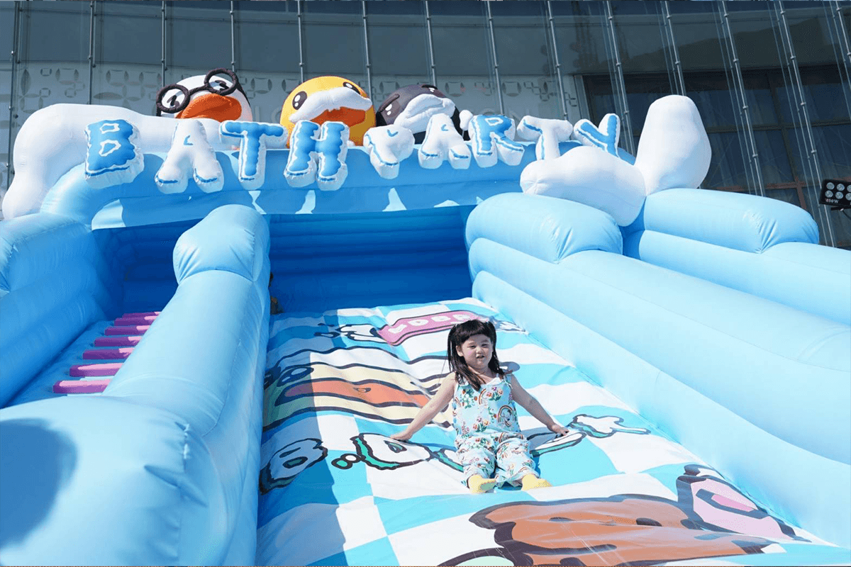 PhotoStory-“น้องเกล” ควง “แม่ชม” ฉลองวันเด็กกับ “The Iconic Children’s Playground 2026: Funtastic Playland” ที่ไอคอนสยาม