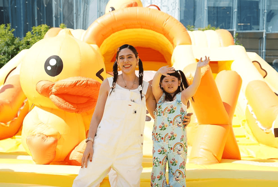 น้องเกล” ควง “แม่ชม” ฉลองวันเด็กสุดแฮปปี้ในอาณาจักรเป็ดเหลืองริมเจ้าพระยา