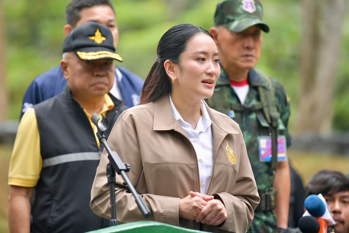 The-Prime-Minister-went-to-the-Thai-Cambodian-border-SPACEBAR-Photo01.jpg
