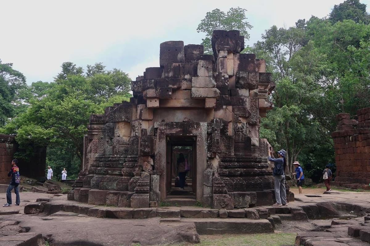 Two-palace-in-surin-SPACEBAR-Photo04.jpg