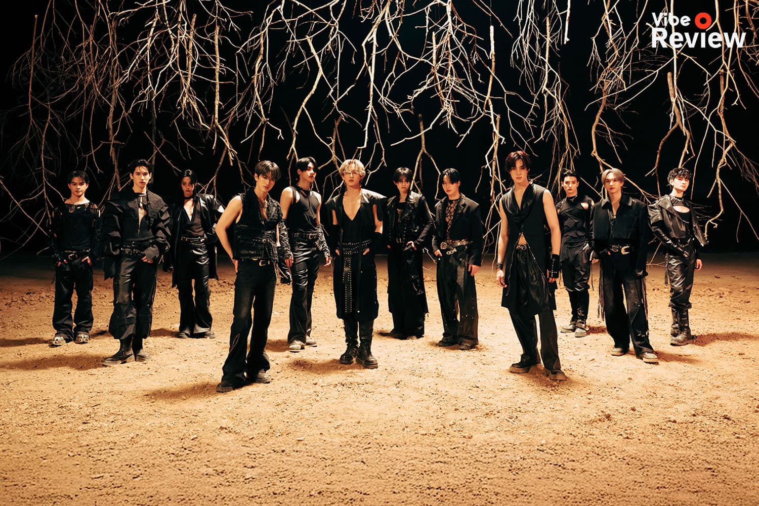 VIBE REVIEW: ‘BB’ เพลงใหม่จาก BUS because of you i shine มาพร้อมเสน่ห์แสนอันตรายที่แฟนๆ ไม่เคยเห็นมาก่อน