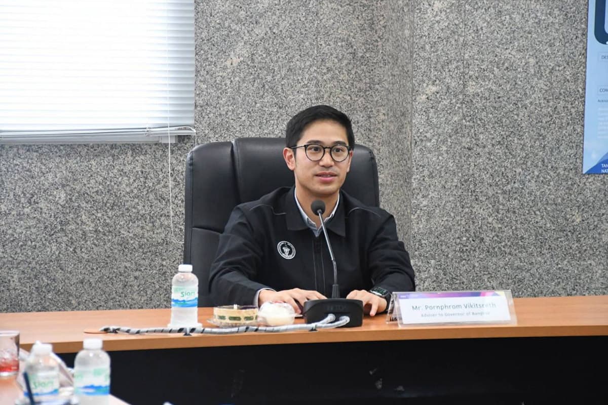 นายพรพรหม วิกิตเศรษฐ์ ที่ปรึกษาของผู้ว่าราชการกรุงเทพมหานคร และผู้บริหารด้านความยั่งยืนของกรุงเทพมหานคร 