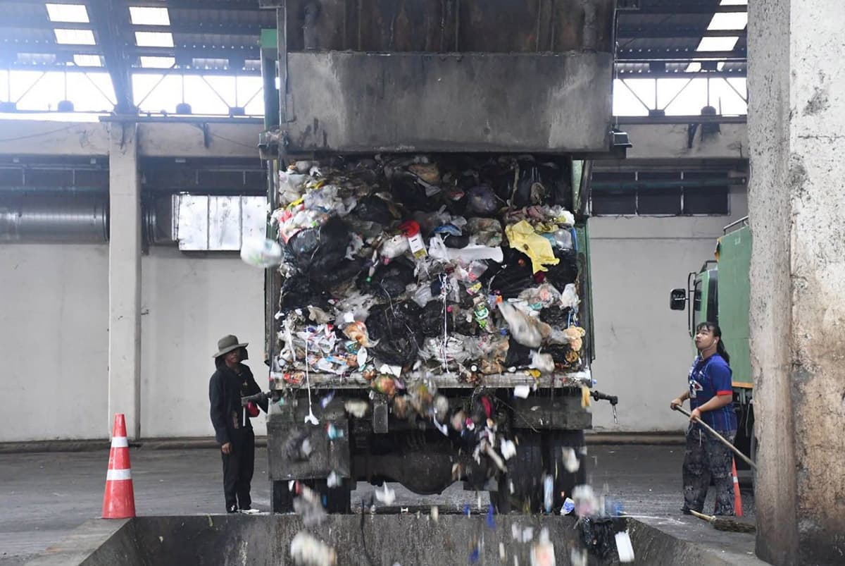 ai-helps-bangkok-sort-waste-for-sustainability-SPACEBAR-Photo03.jpg