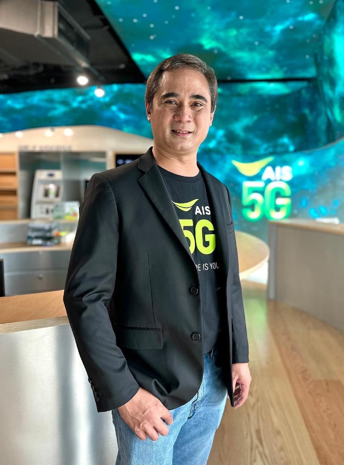ais-huawei-ai-calling-translate-language-real-time-5g-smart-SPACEBAR-Photo01.jpg