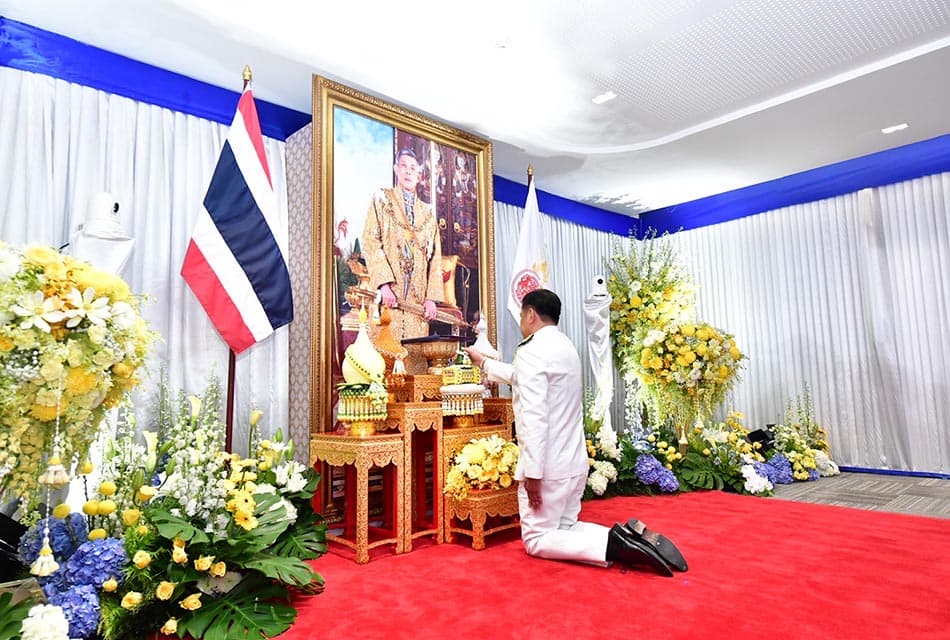ประมวลภาพ ‘อนุทิน’ รับพระบรมราชโองการโปรดเกล้าฯ เป็นนายกรัฐมนตรีคนที่ 32