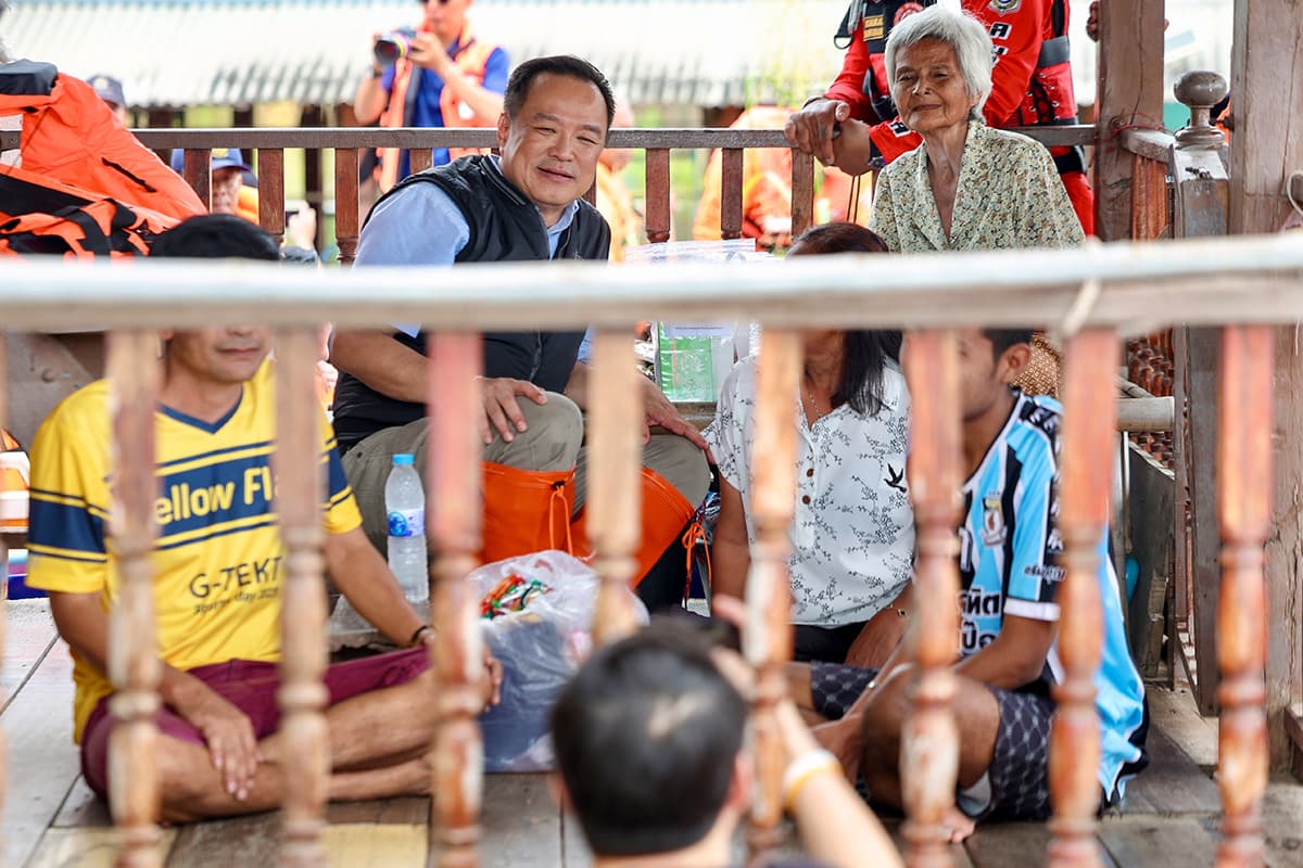 anutin-flood-aytthaya-27sep25-SPACEBAR-Photo01.jpg