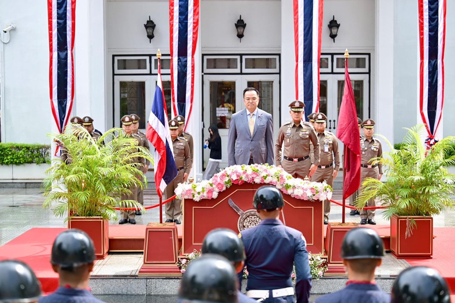 ‘นายกฯ อนุทิน’ มอบนโยบาย ‘ตำรวจ’