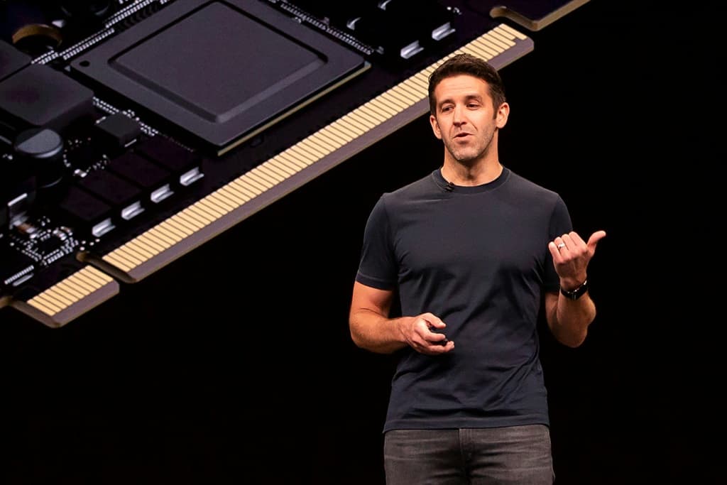 Apple เตรียมเปิดตัว iPhone พับได้ รับศึกใหญ่ ‘ซีอีโอใหม่’
