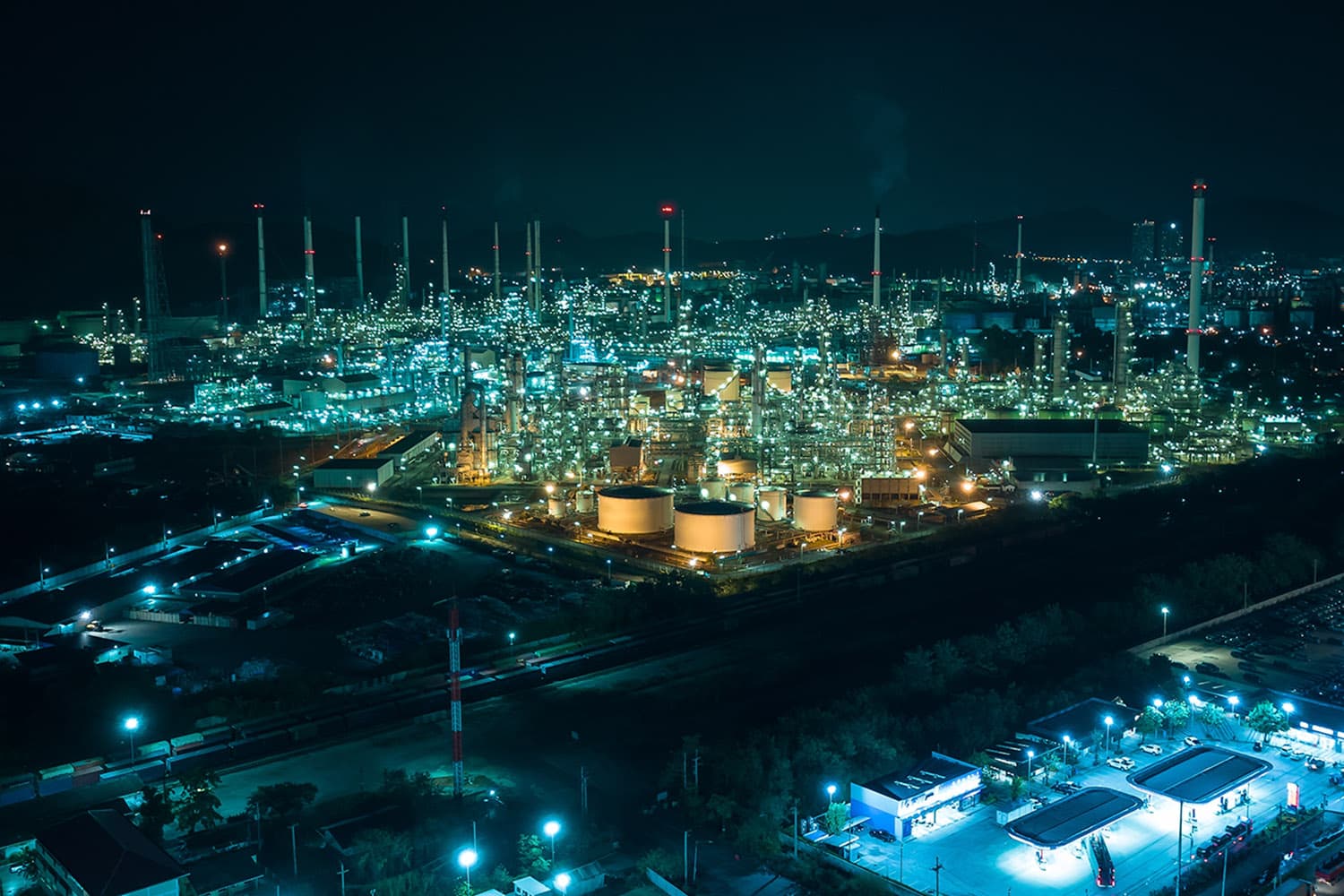 มาร์จิ้นโรงกลั่นเอเชียติดลบ ต้นทุนพุ่งเร็วกว่าราคาขาย