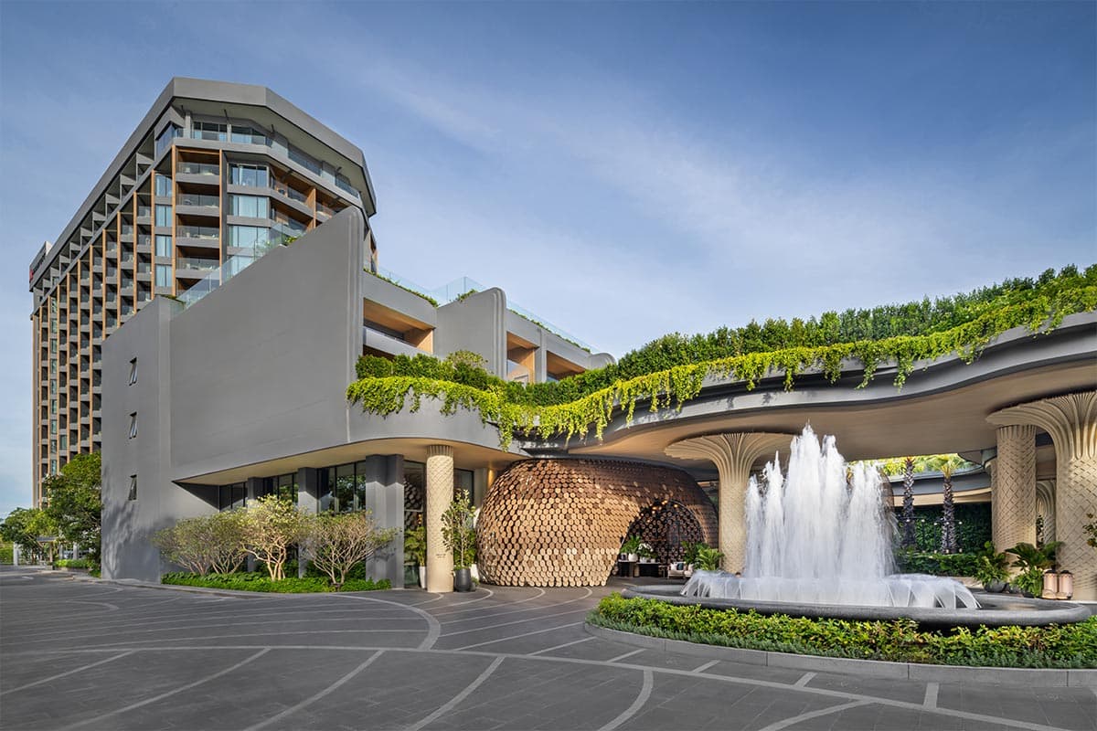 awc-q1-2026-profit-hotel-commercial-growth-SPACEBAR-Photo04.jpg