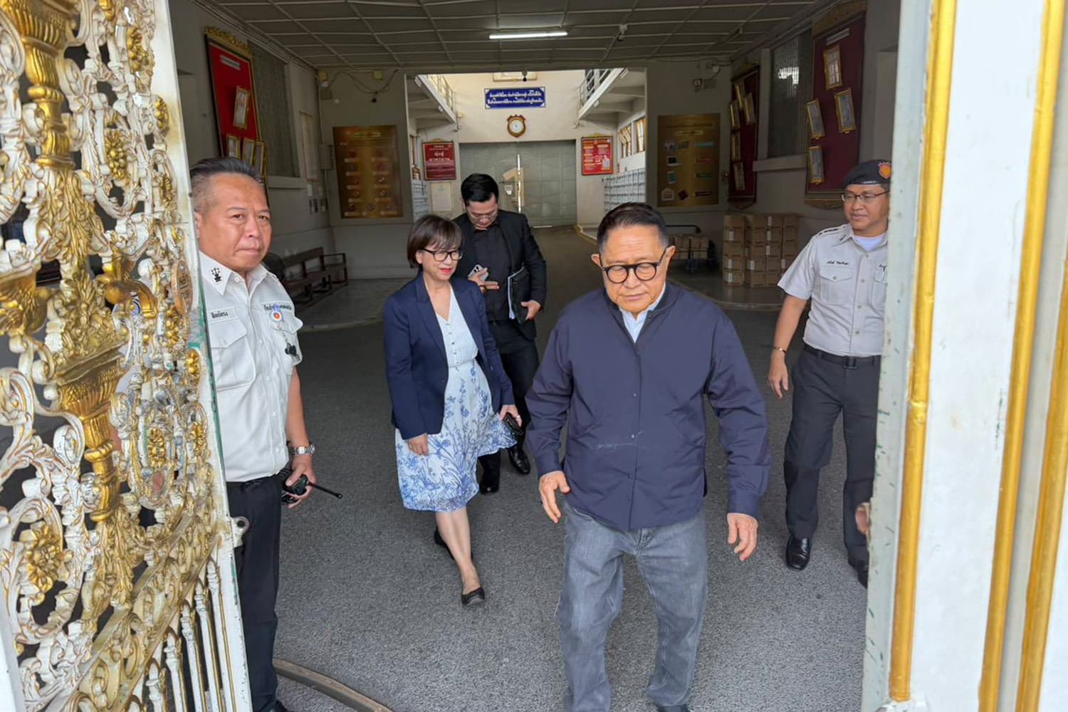 ‘ทนายวิญญัติ’ จวก คปท.ขวางพักโทษ ‘ทักษิณ’