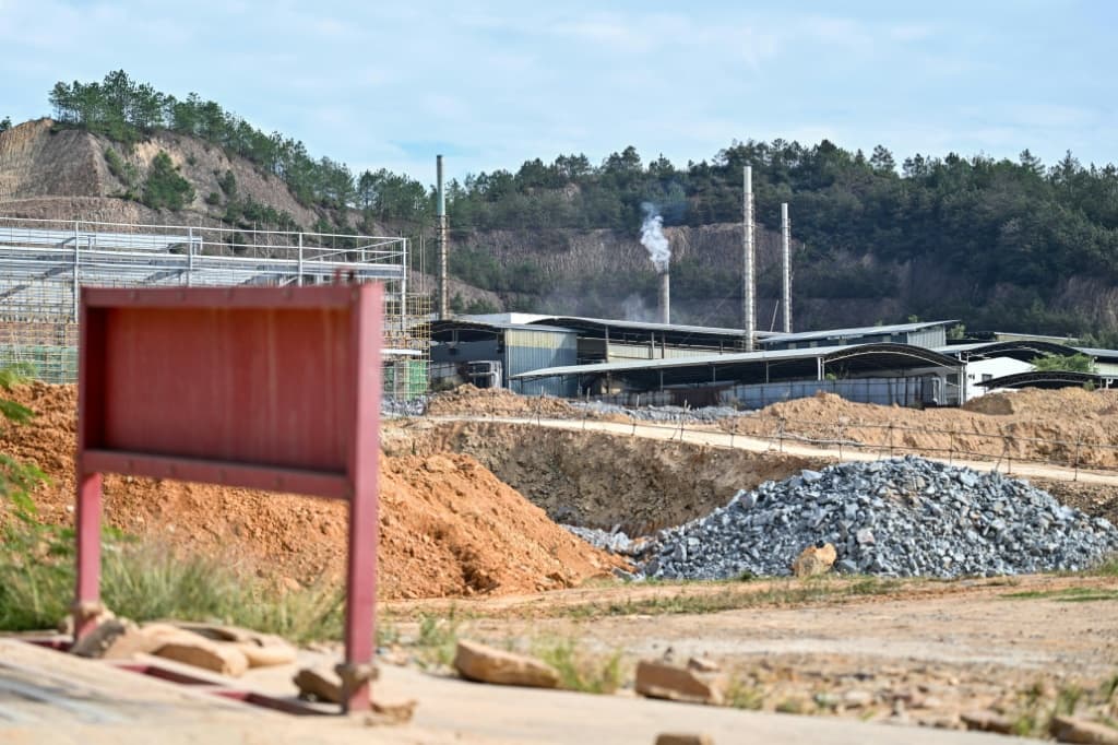 จีนผูกขาด 'ธาตุหายาก ' เป็นอาวุธการค้ากดดันสหรัฐฯ